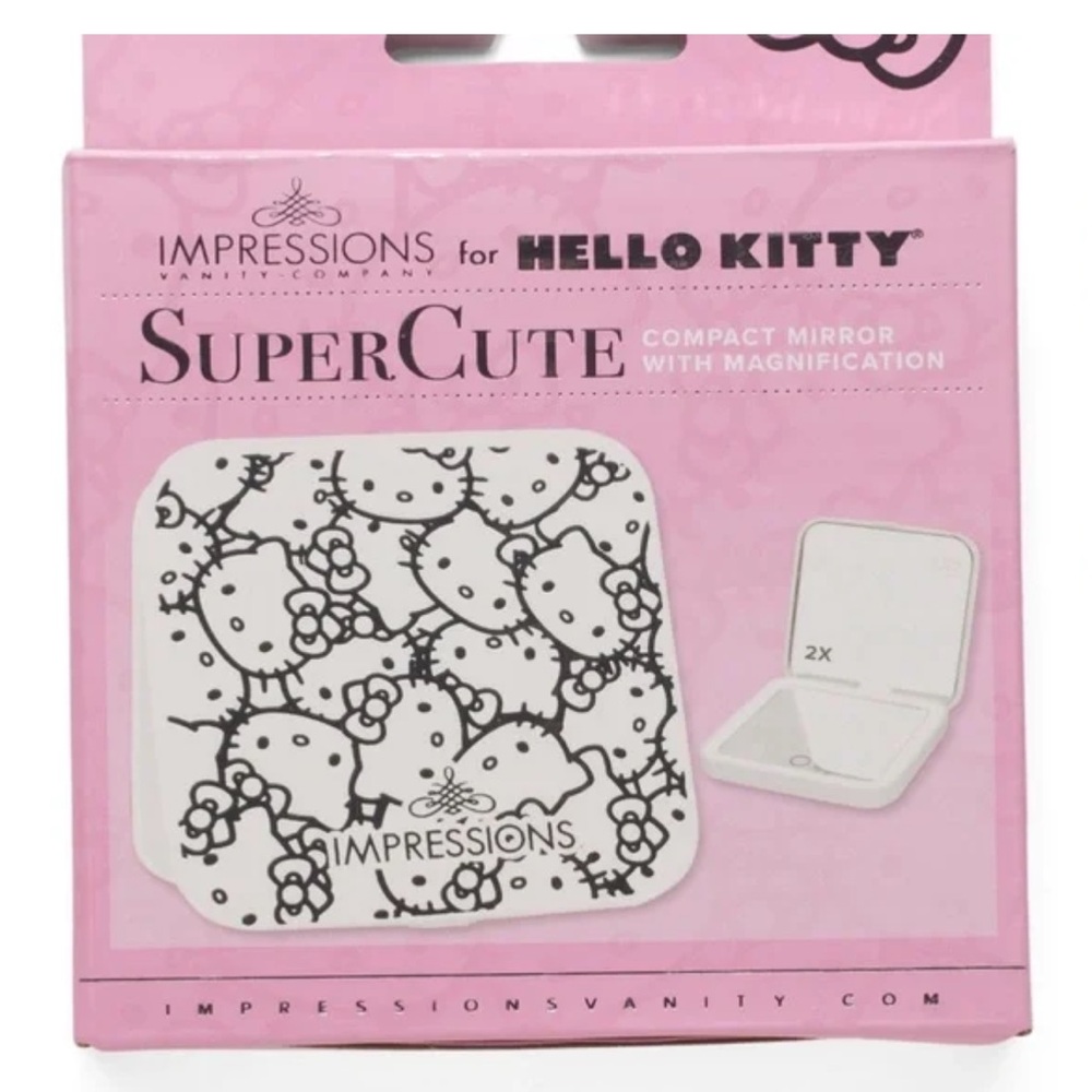 Hello Kitty Compact Mirror with Magnification
